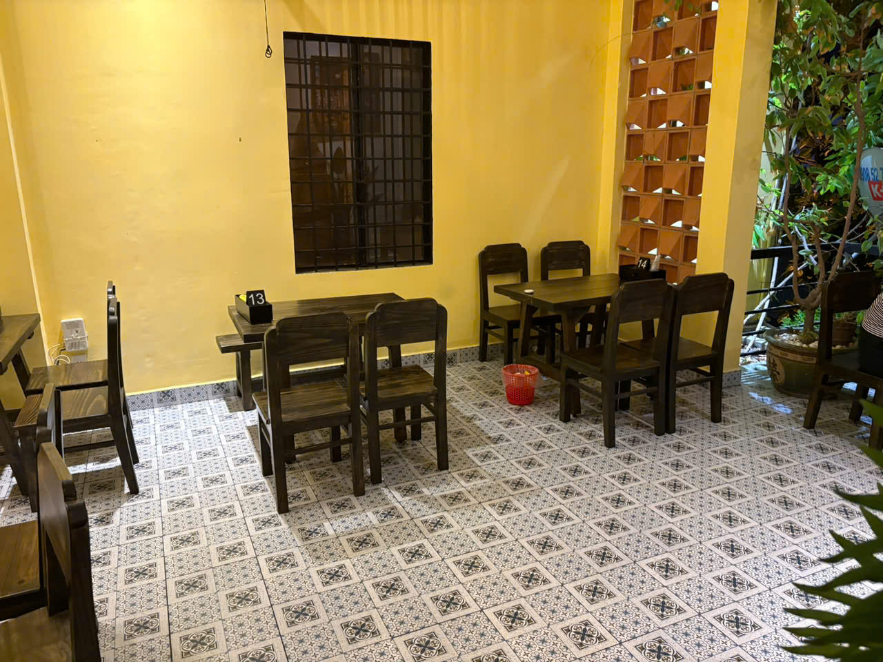 Dự Án Setup Bàn Ghế Tựa G8 Cho Quán Lẩu Thái 1 Đồng - Tân Bình